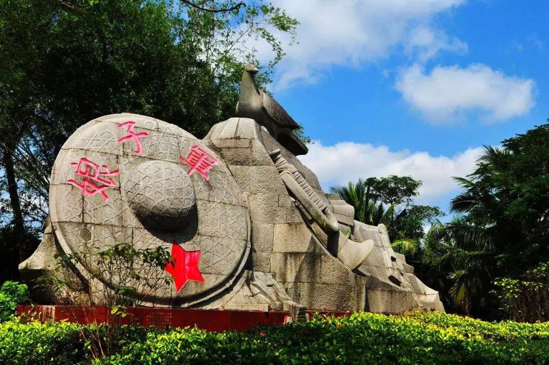 海南，热带魅力的璀璨天堂！🌴